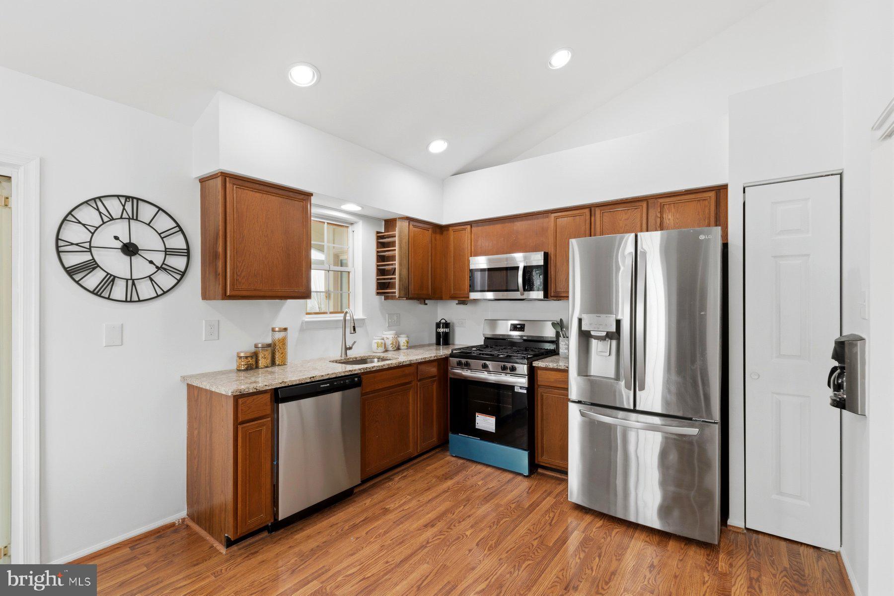 KENWOOD PARK - Residential