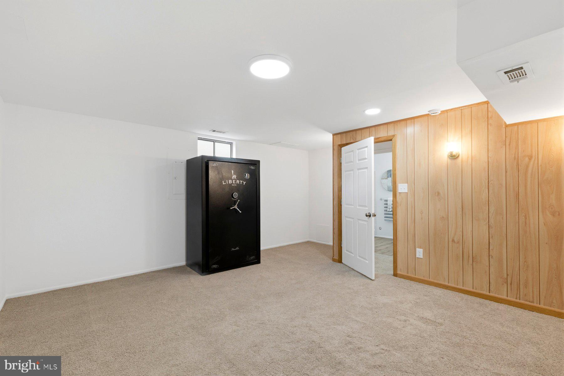 KENWOOD PARK - Residential