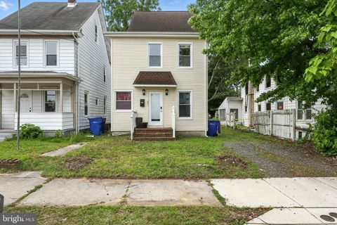 221 HOWARD STREET MILLVILLE NJ 08332