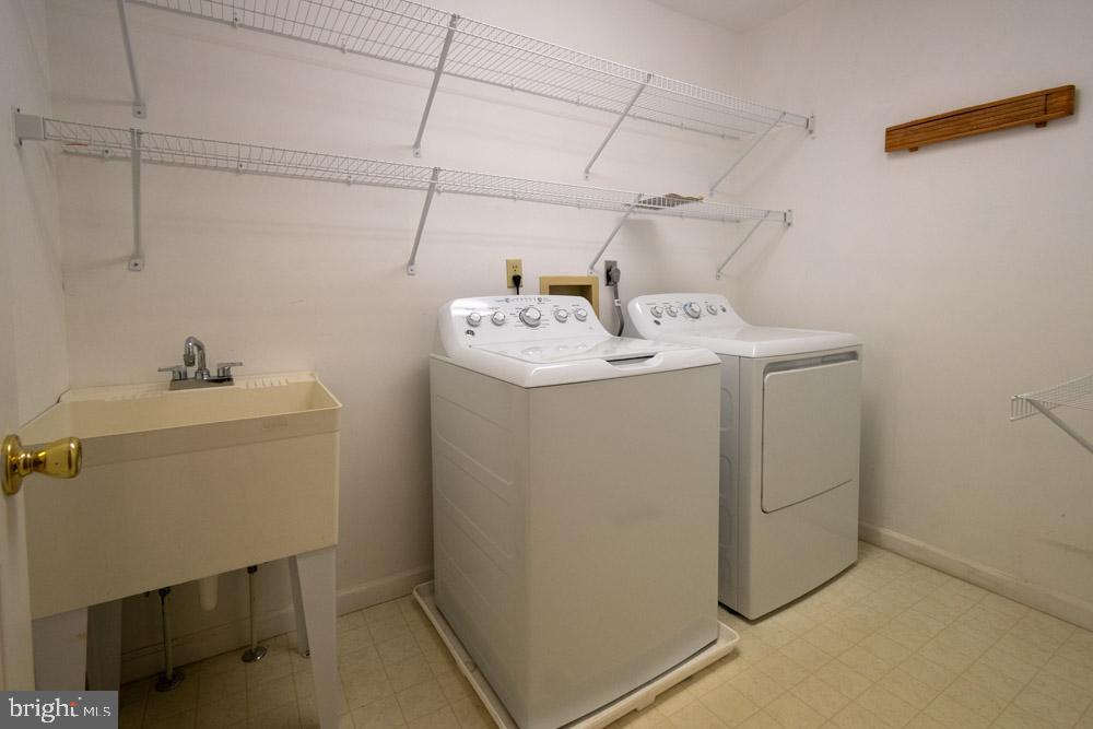 THE WOODS - Residential