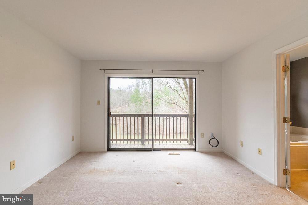 THE WOODS - Residential