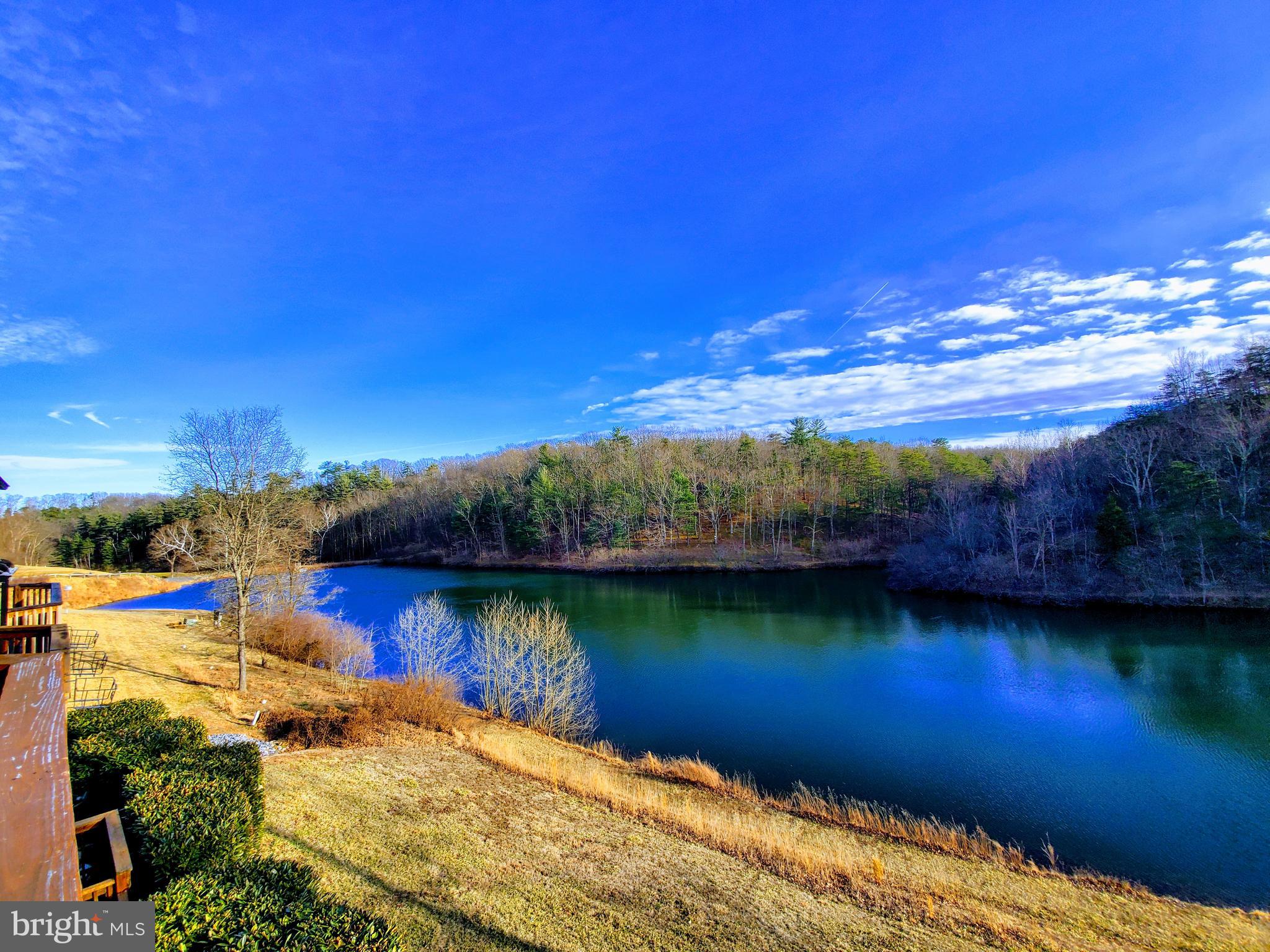 THE WOODS - Residential