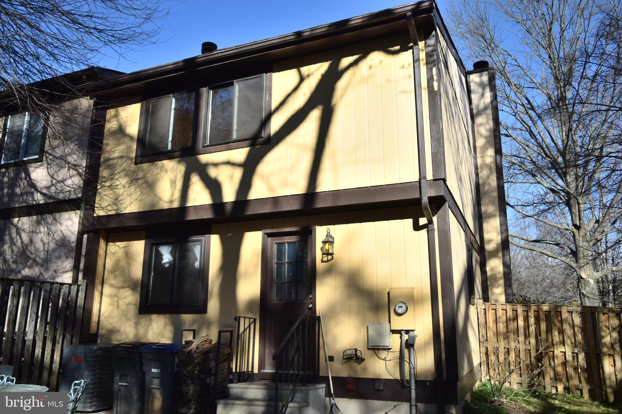 BURKE CENTRE - Residential Lease