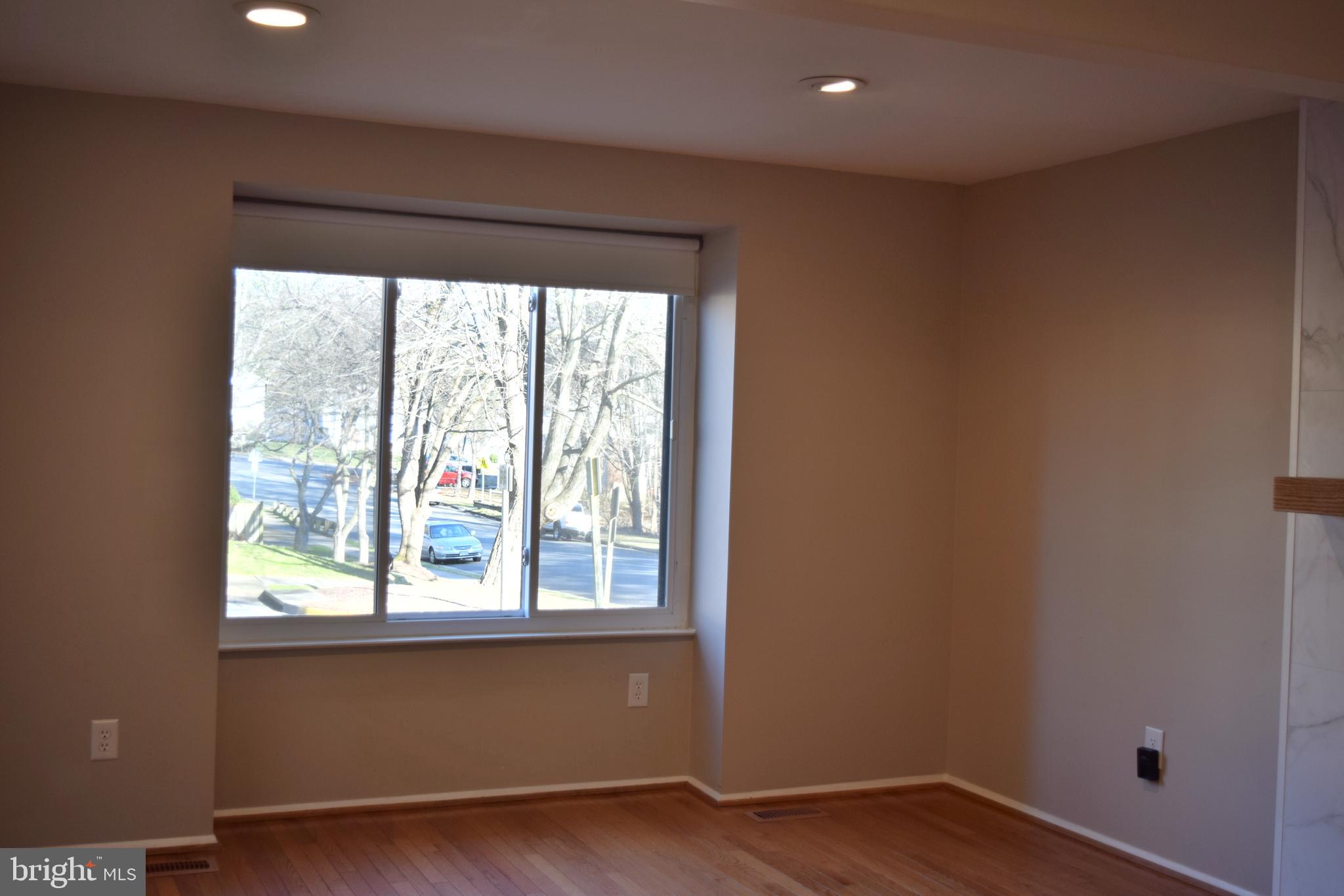 BURKE CENTRE - Residential Lease