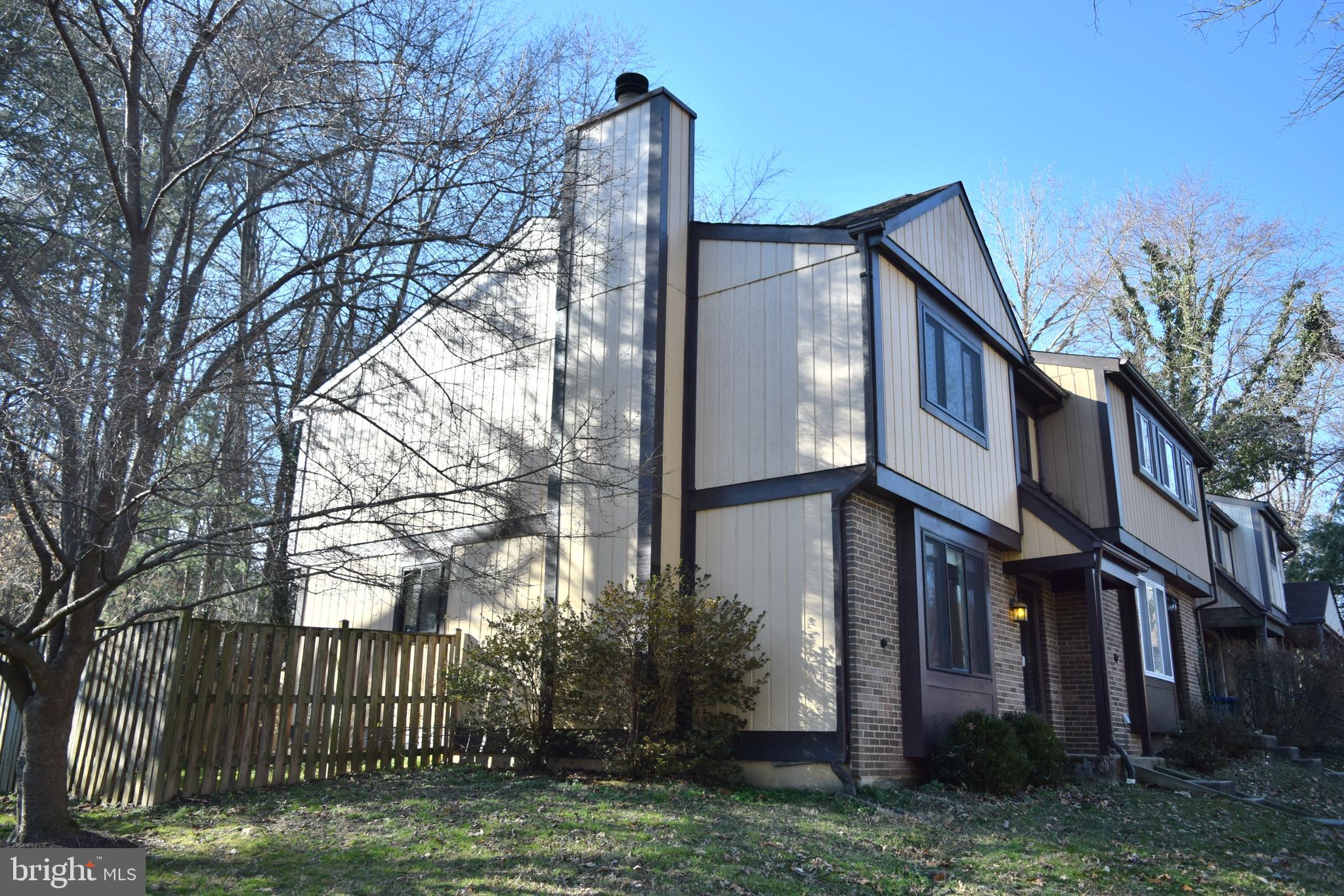 BURKE CENTRE - Residential Lease