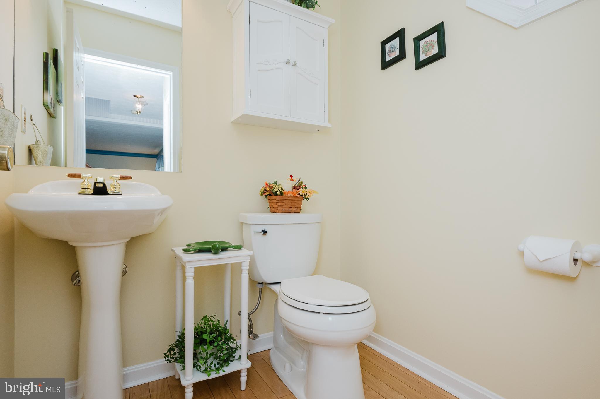 LINTHICUM OAKS - Residential