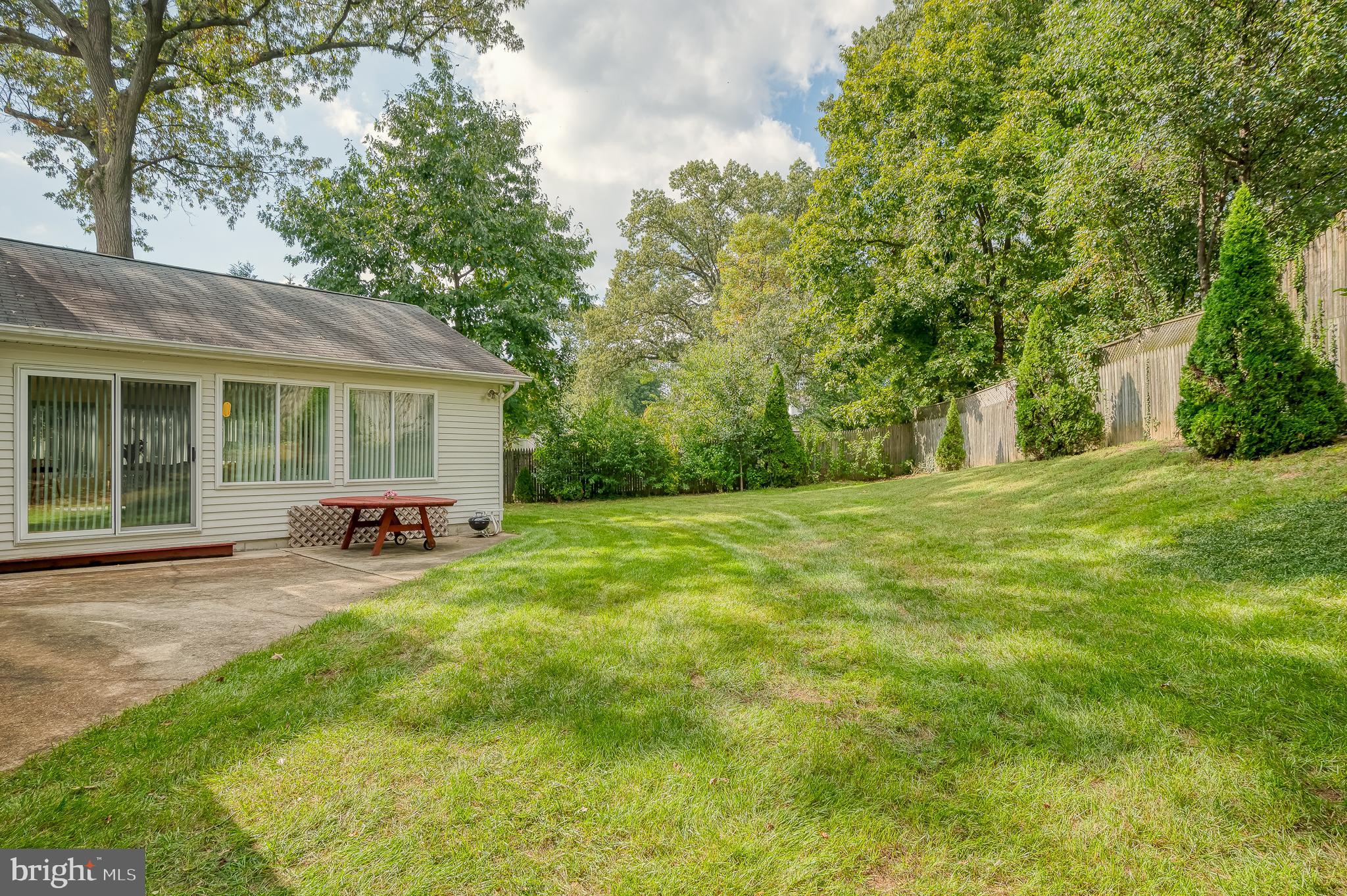 LINTHICUM OAKS - Residential