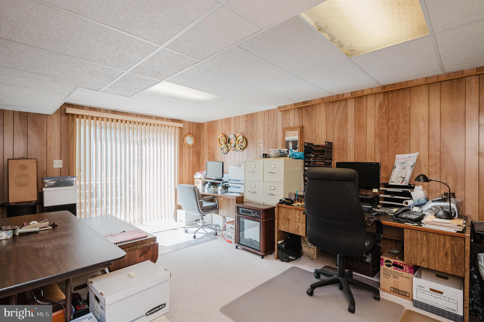 LINTHICUM OAKS - Residential