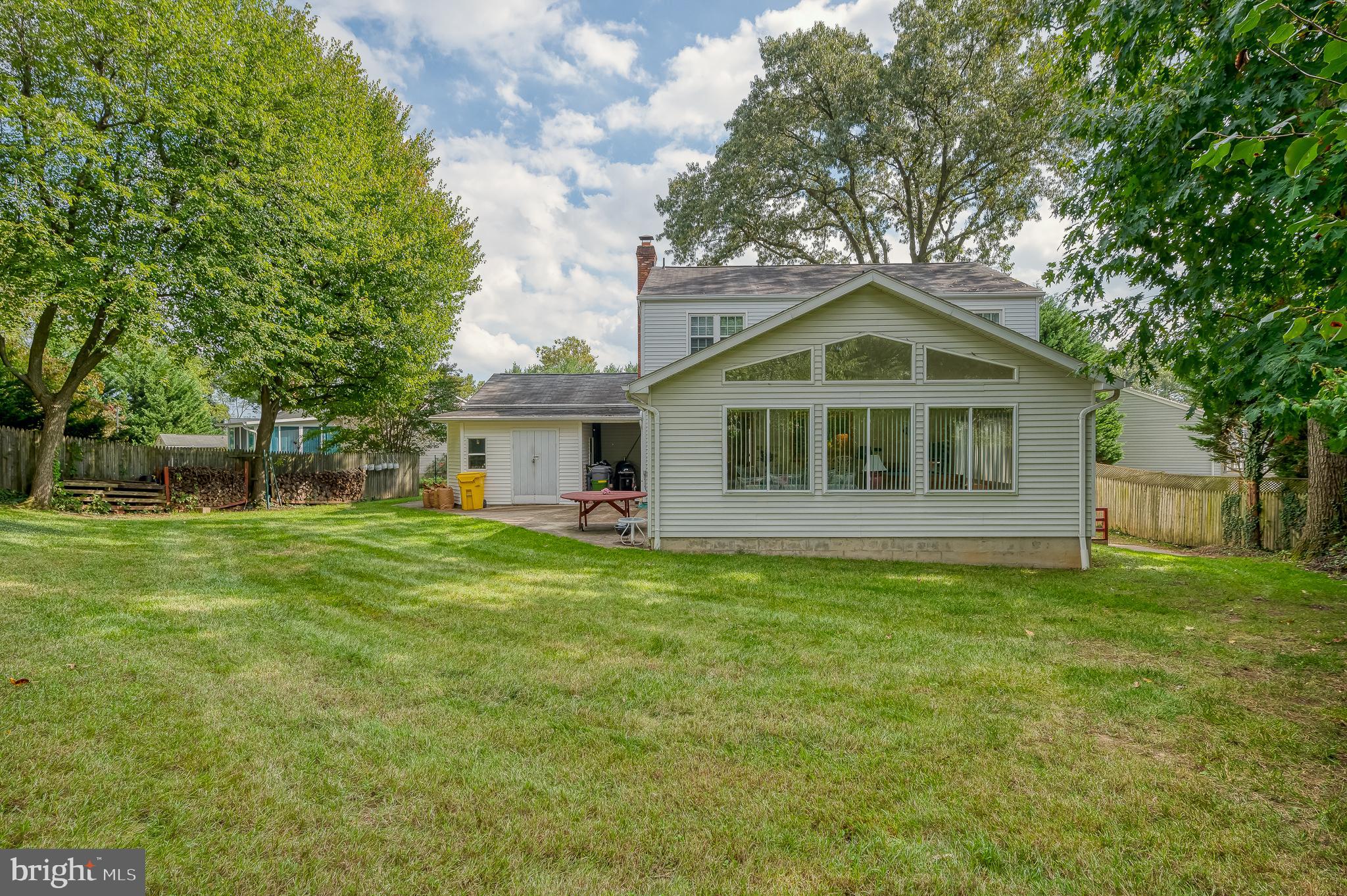 LINTHICUM OAKS - Residential