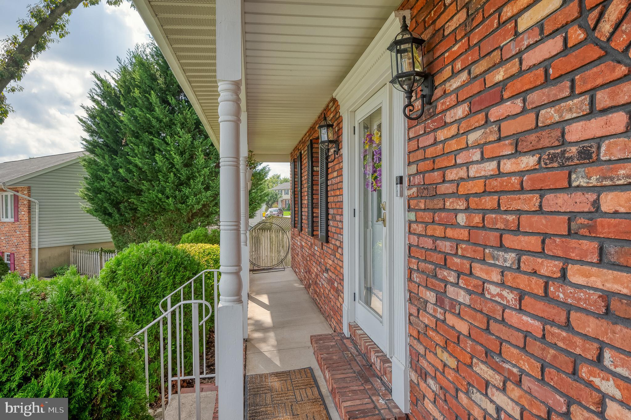 LINTHICUM OAKS - Residential