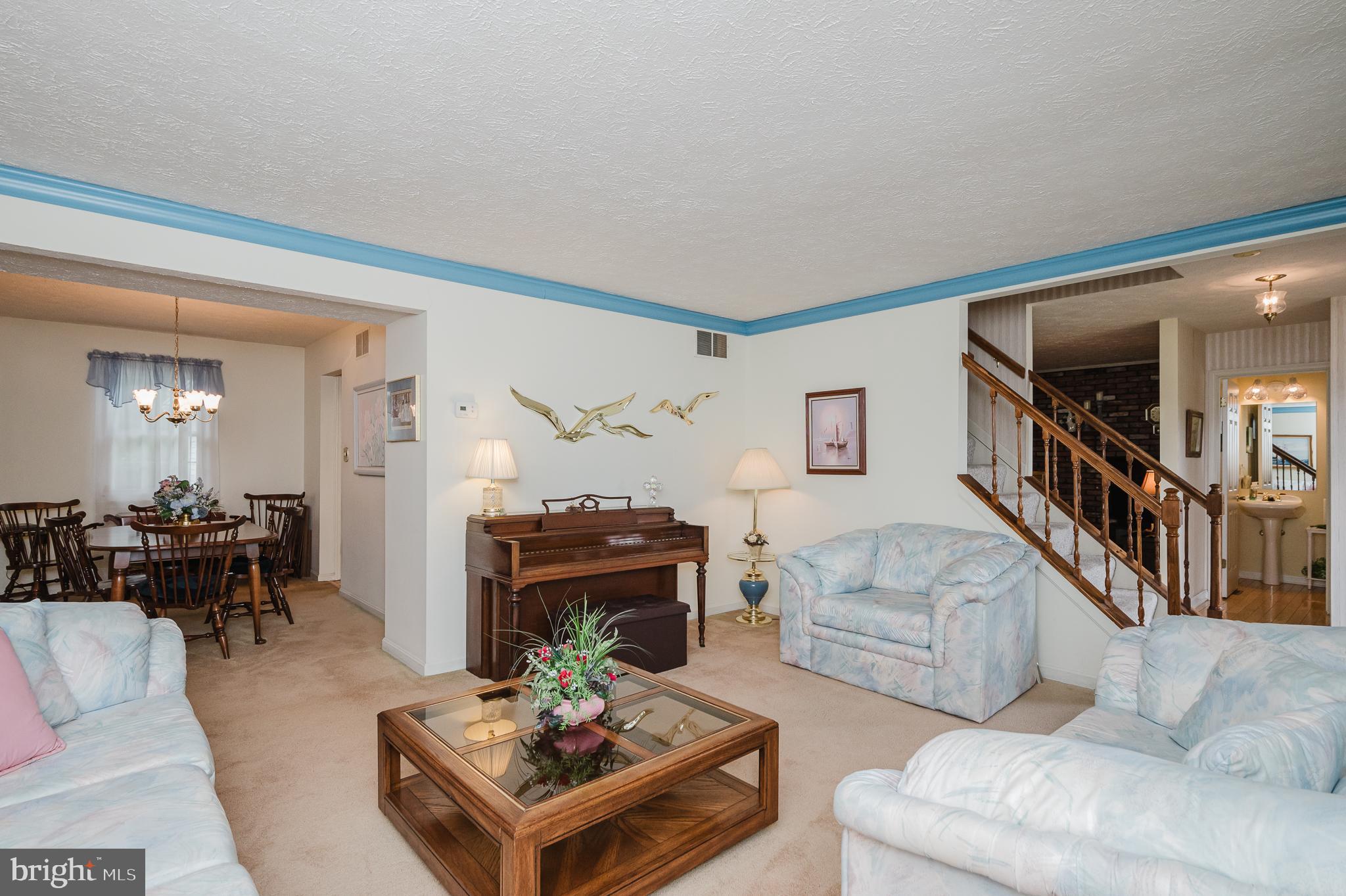 LINTHICUM OAKS - Residential