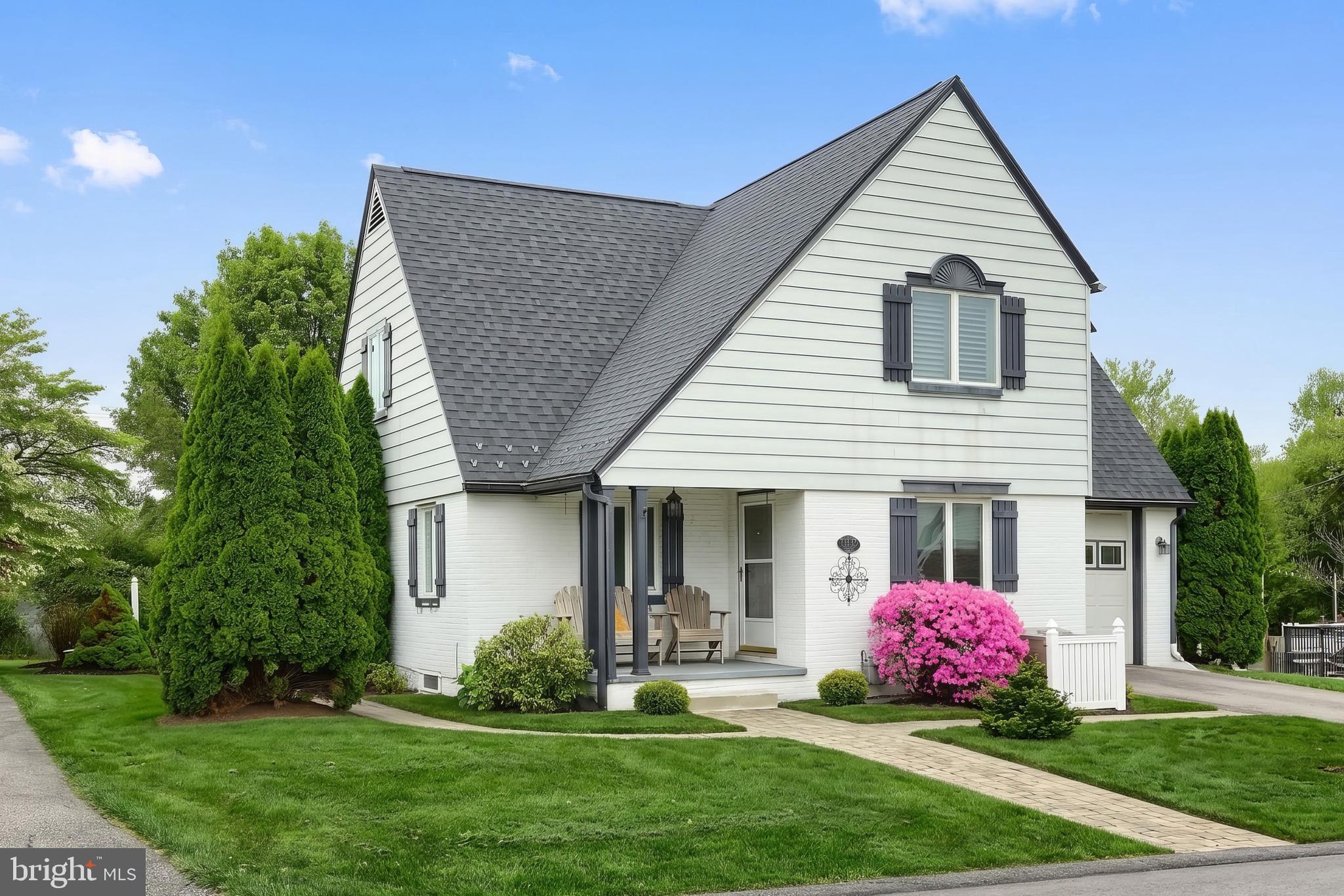 824 GRANDVIEW ROAD