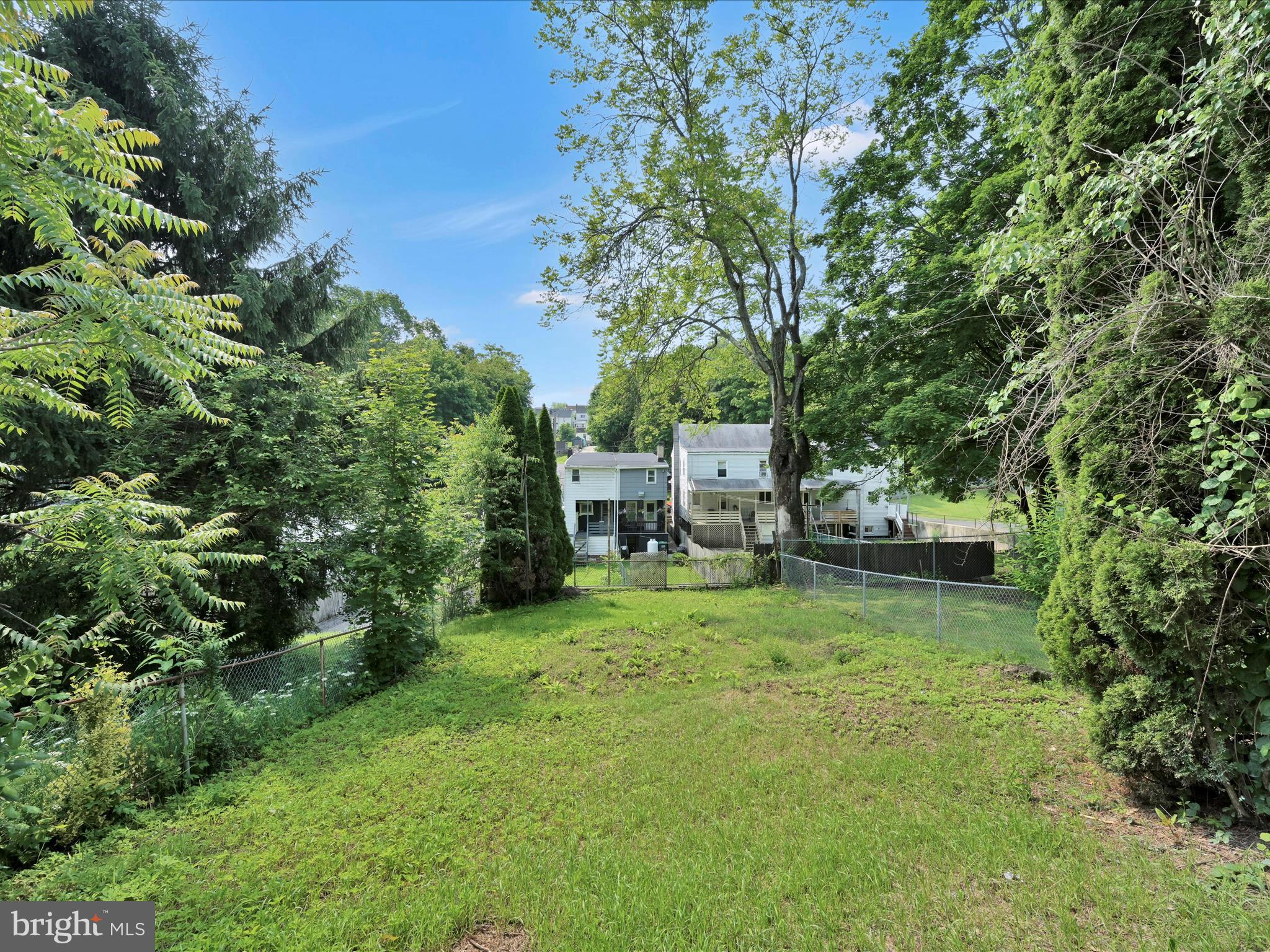 447-449 S 3RD STREET