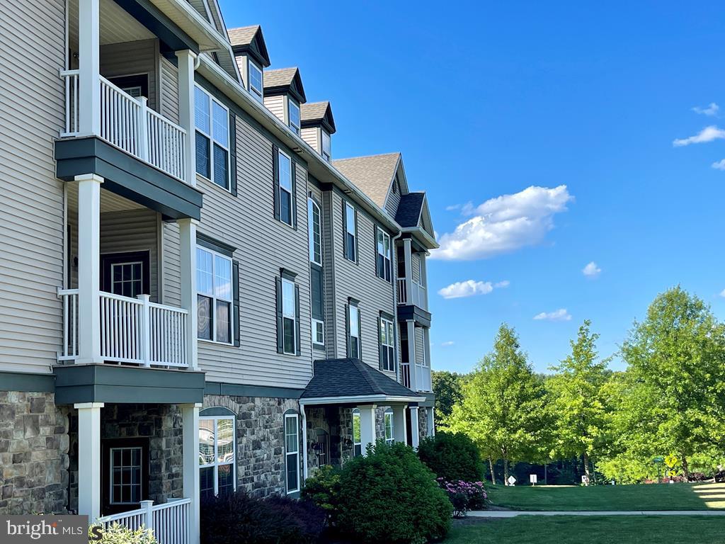 VILLAGE AT PENN STATE - MASCOT COVE - Residential