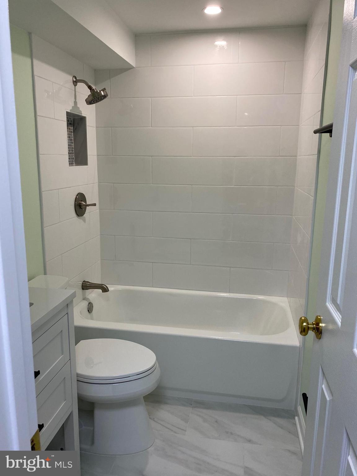 MONTGOMERY VILLAGE - Residential