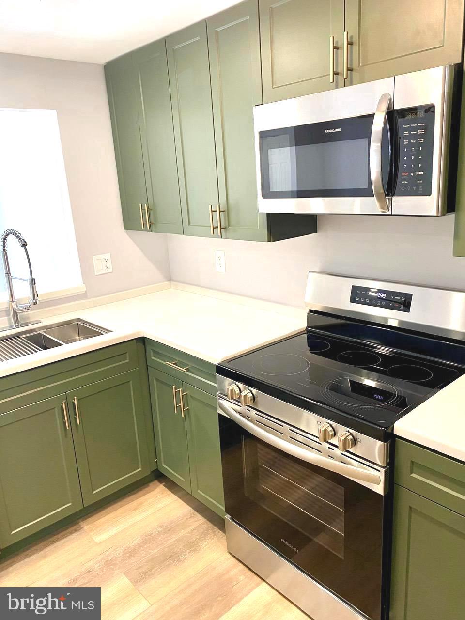 MONTGOMERY VILLAGE - Residential