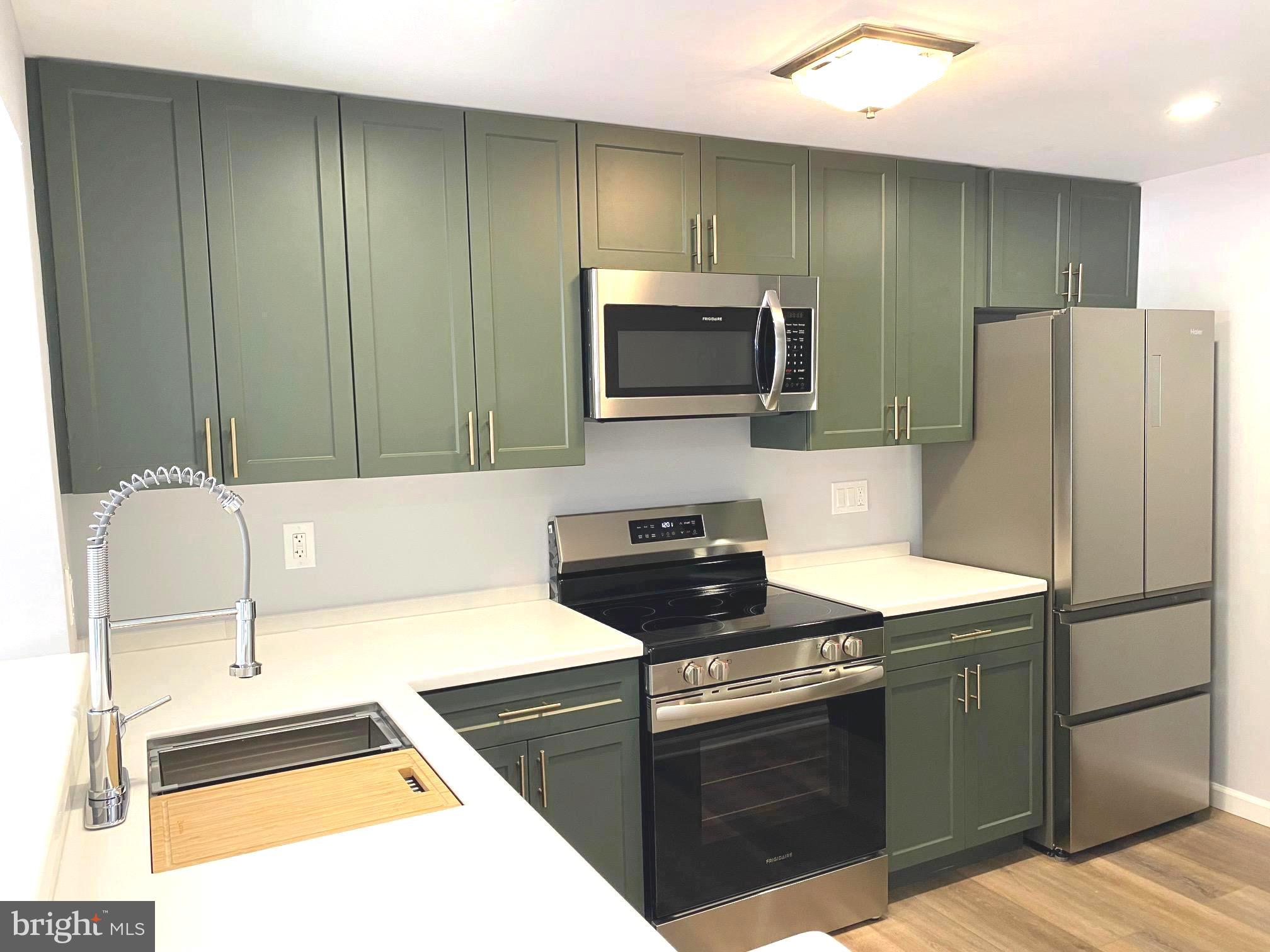 MONTGOMERY VILLAGE - Residential