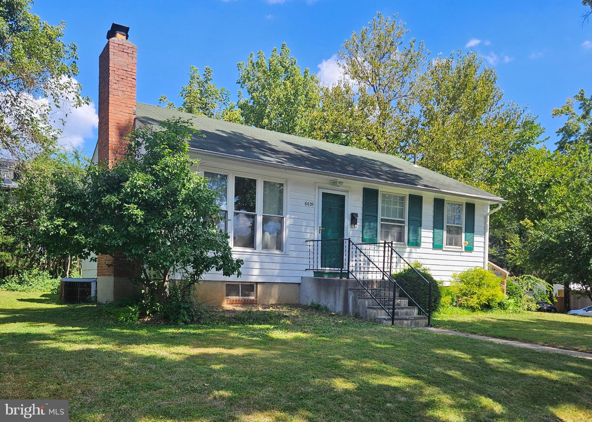 GEORGETOWN VILLAGE - Residential