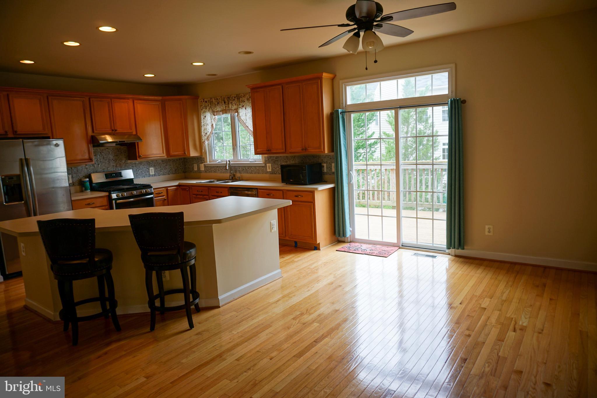 GROVE AT HUNTLEY MEADOWS - Residential Lease