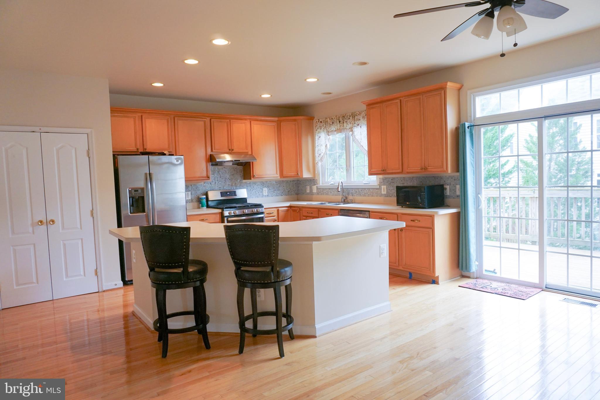 GROVE AT HUNTLEY MEADOWS - Residential Lease