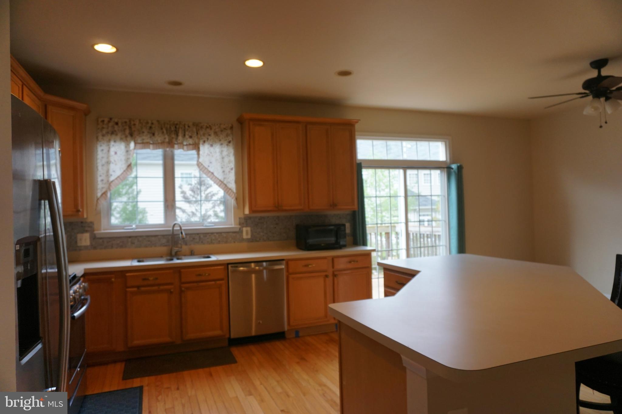 GROVE AT HUNTLEY MEADOWS - Residential Lease