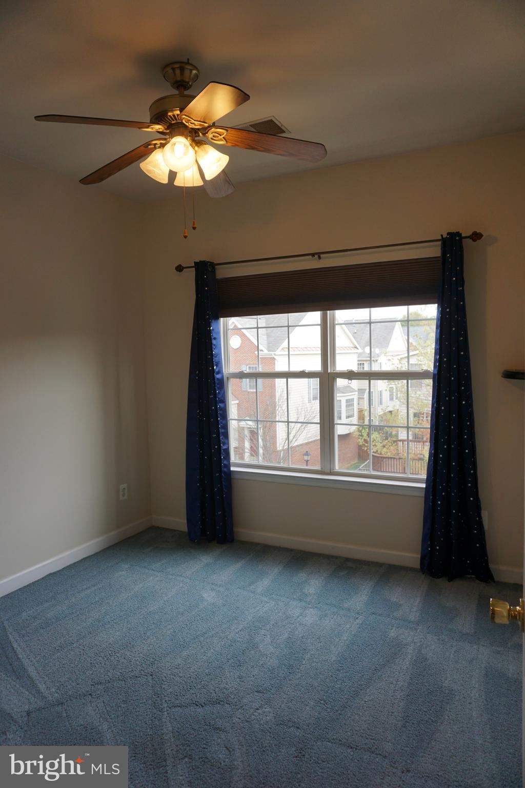 GROVE AT HUNTLEY MEADOWS - Residential Lease