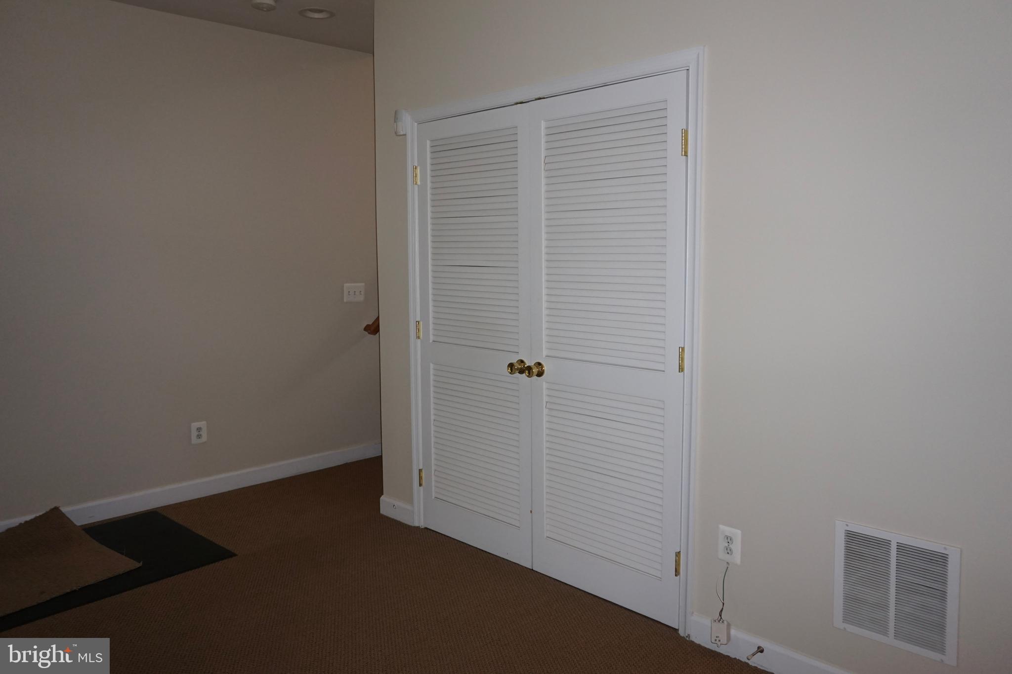 GROVE AT HUNTLEY MEADOWS - Residential Lease