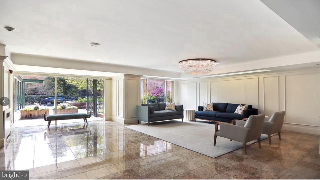 4301 MASSACHUSETTS AVENUE NW 3008