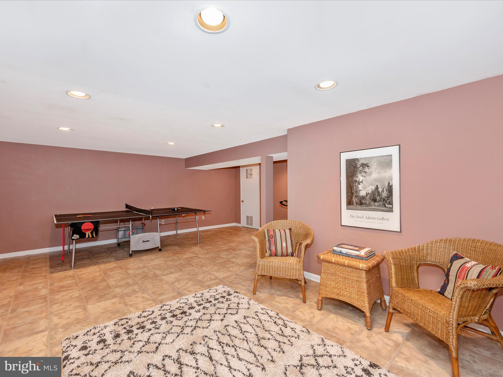 REGENT PARK - Residential