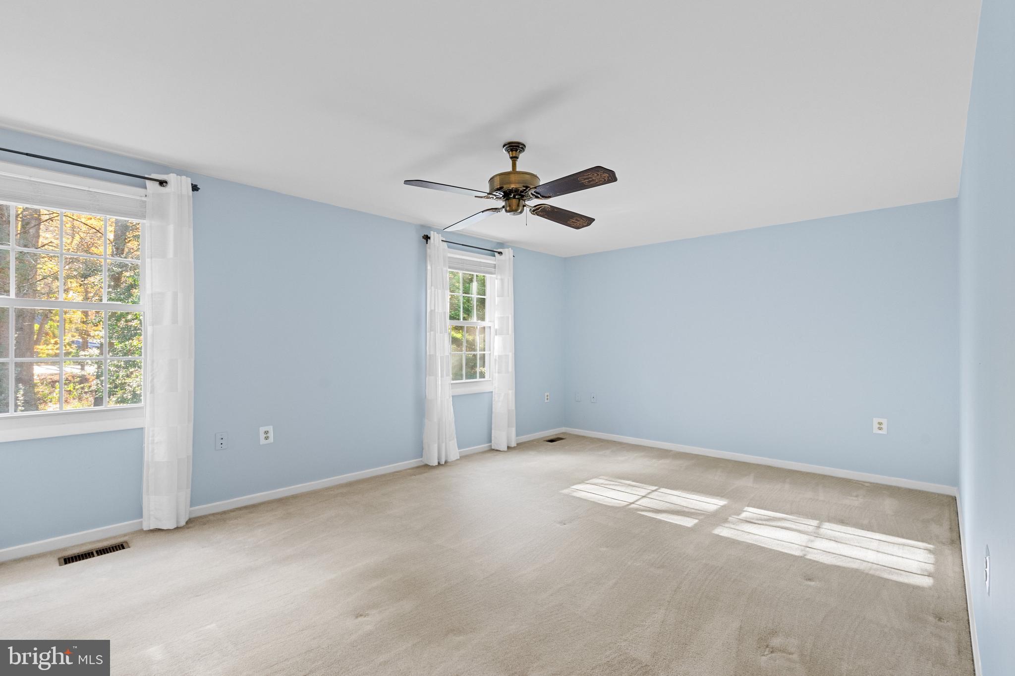 RESTON - Residential