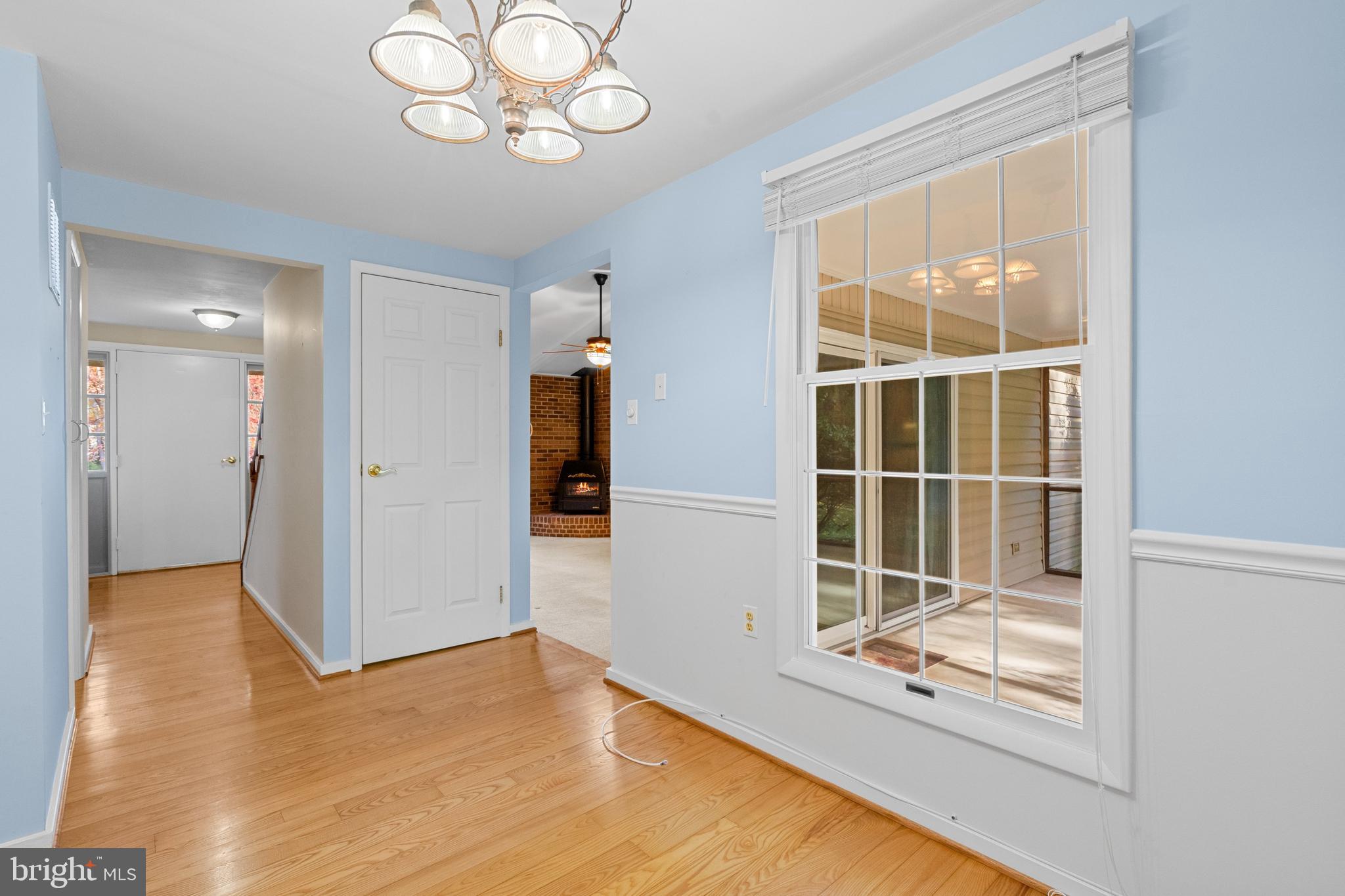 RESTON - Residential