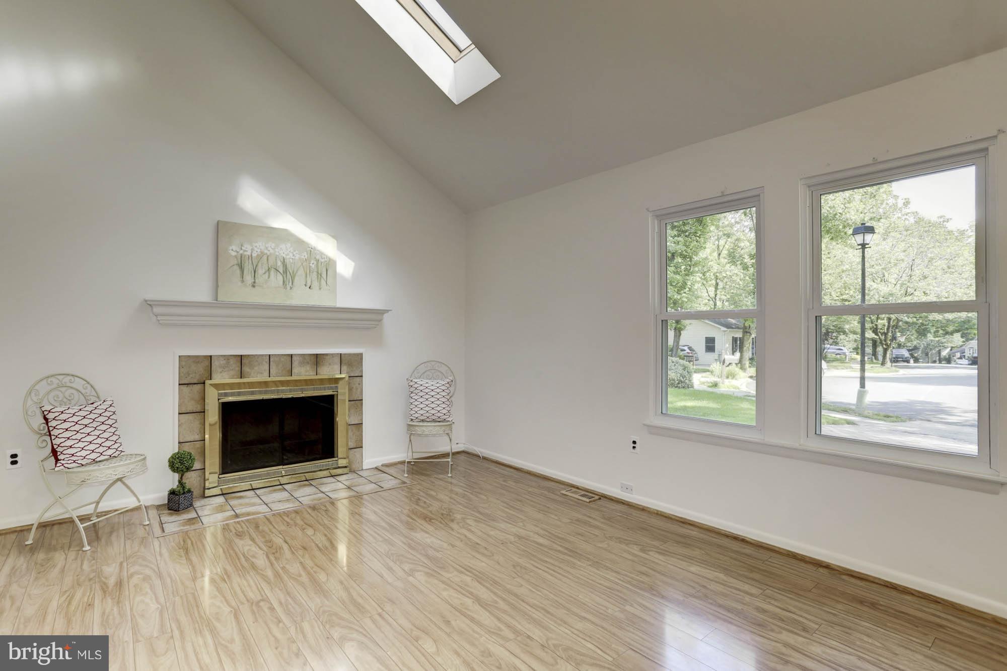 HUNTERS POINTE - Residential Lease