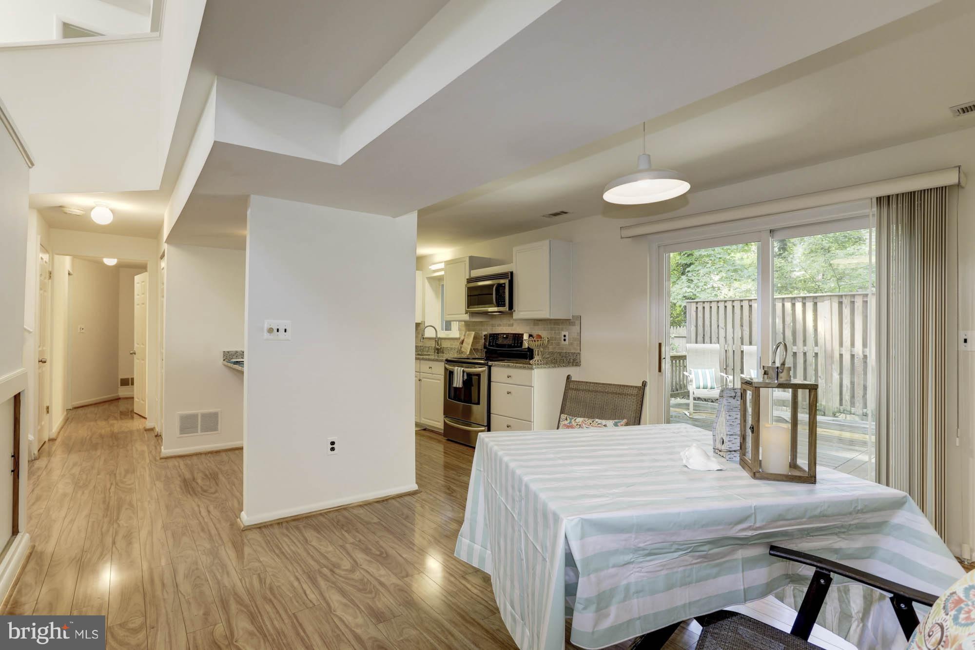 HUNTERS POINTE - Residential Lease