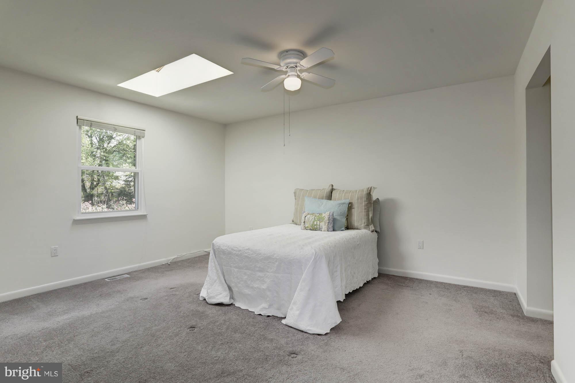 HUNTERS POINTE - Residential Lease