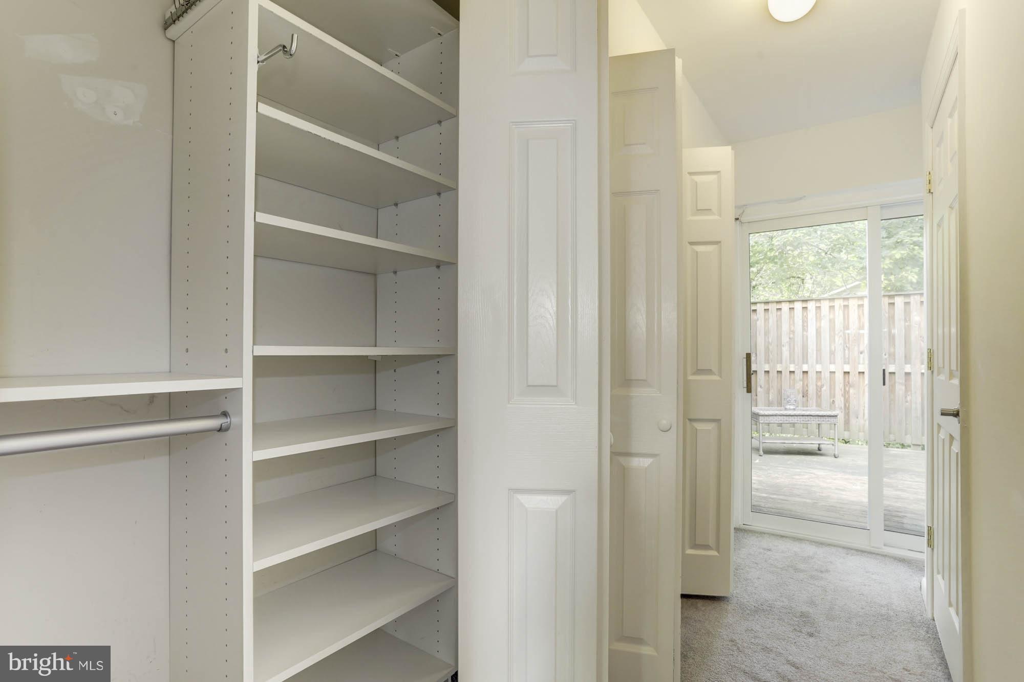 HUNTERS POINTE - Residential Lease