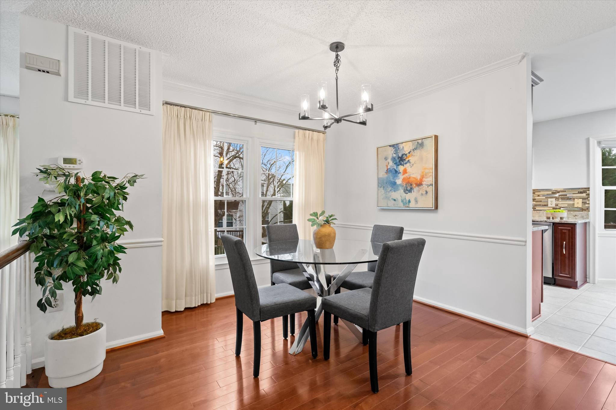 LONGMEAD - Residential