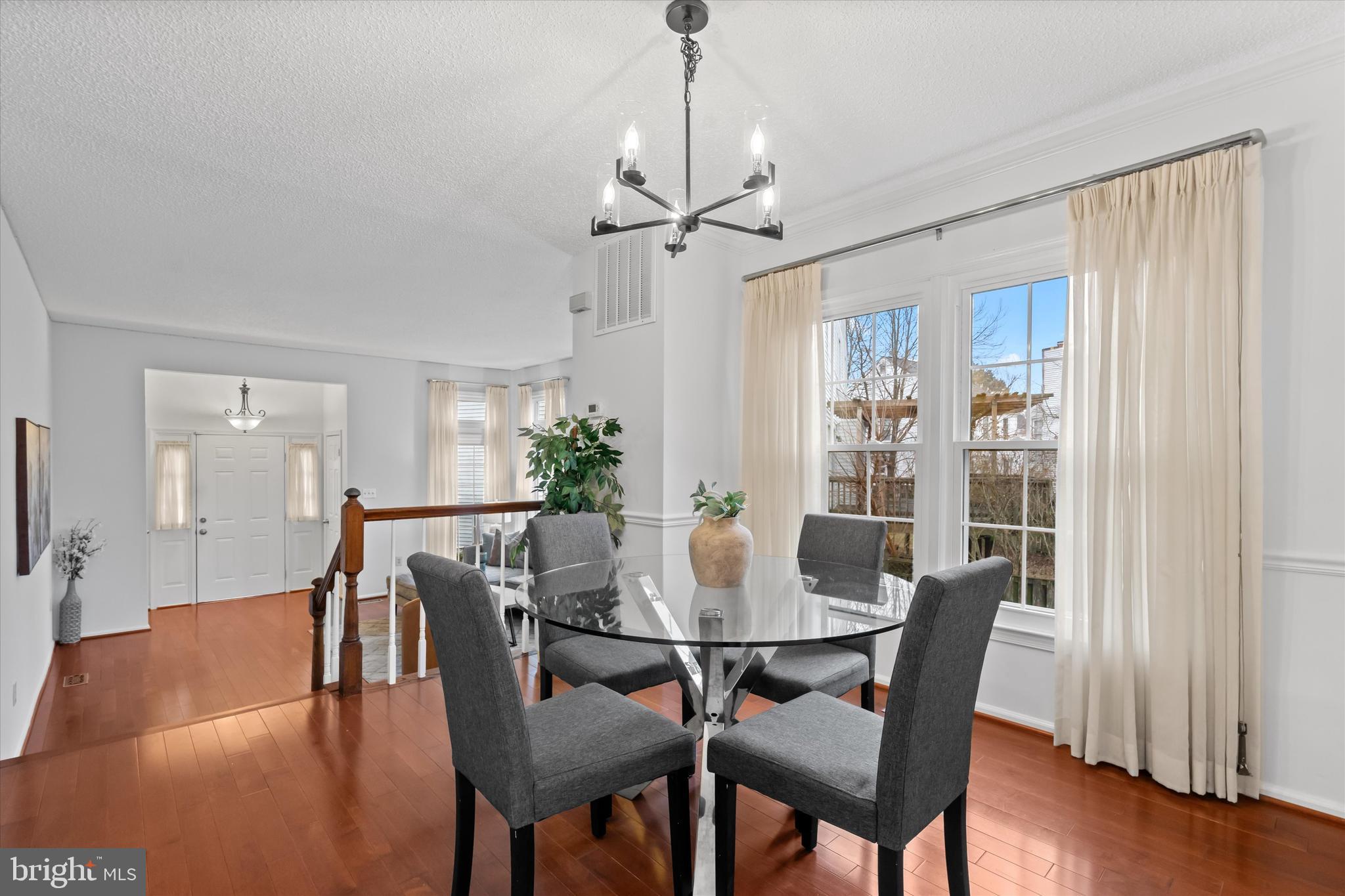 LONGMEAD - Residential