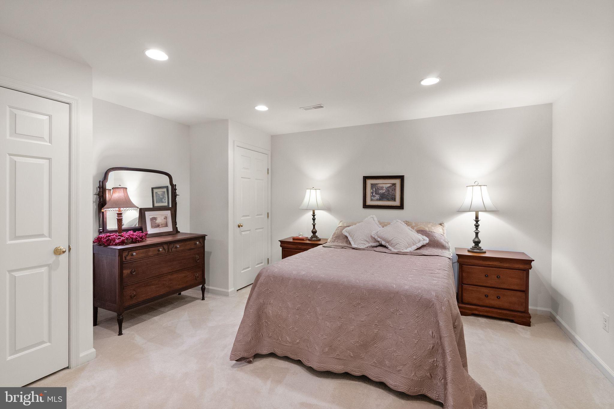 PIEDMONT - Residential