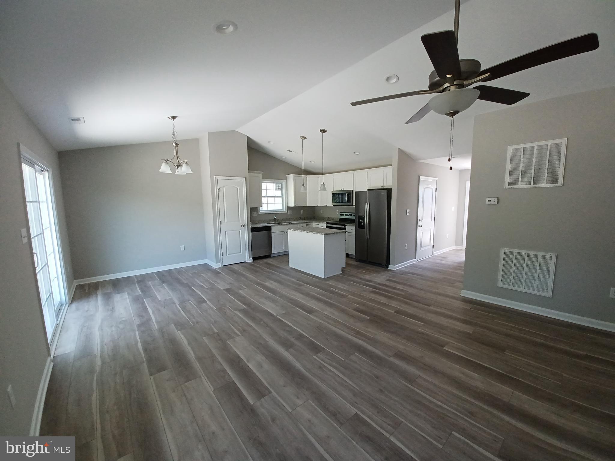 PRENTISS POINT - Residential