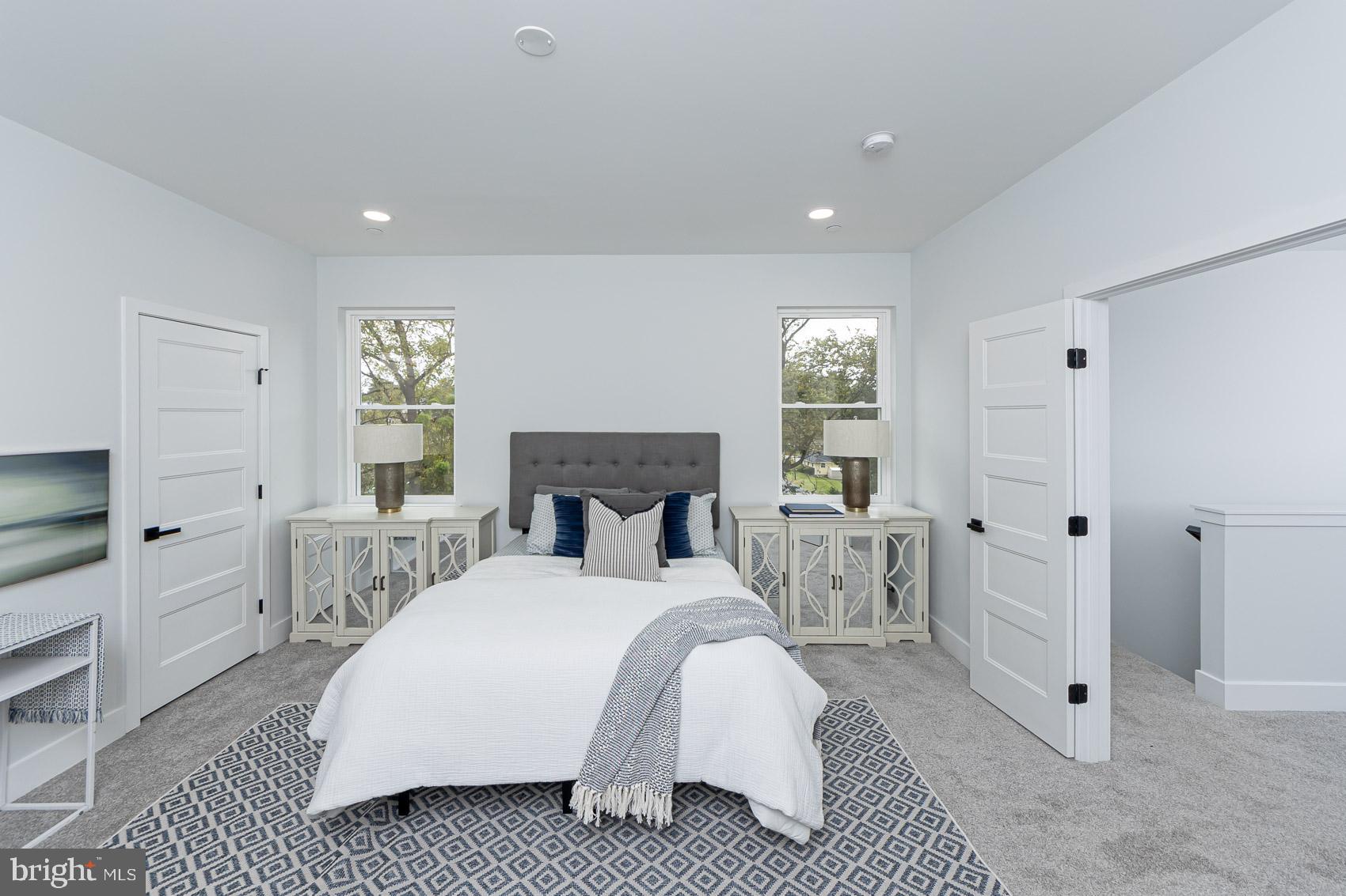 OAKLAND PARK - Residential