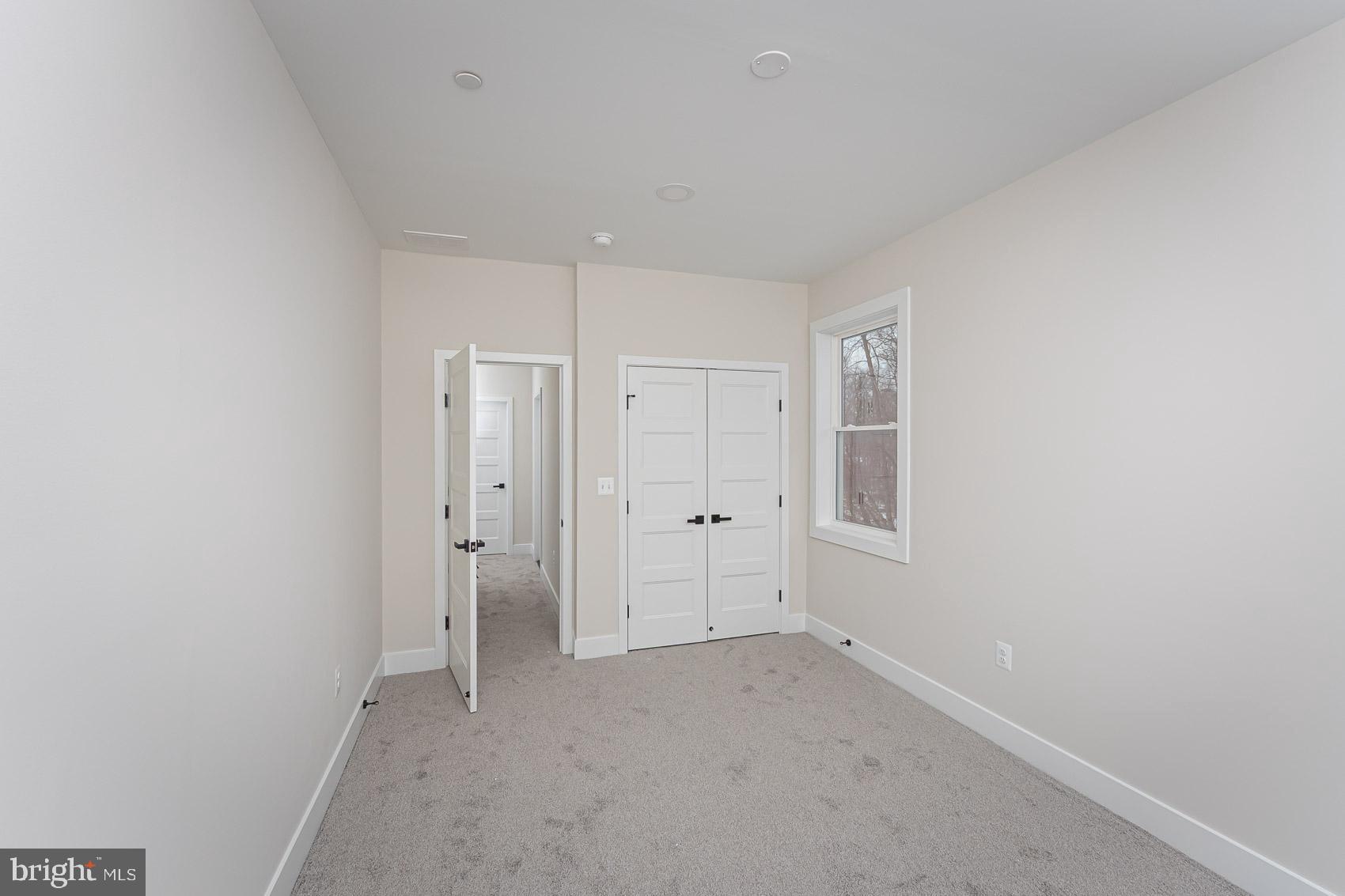 OAKLAND PARK - Residential