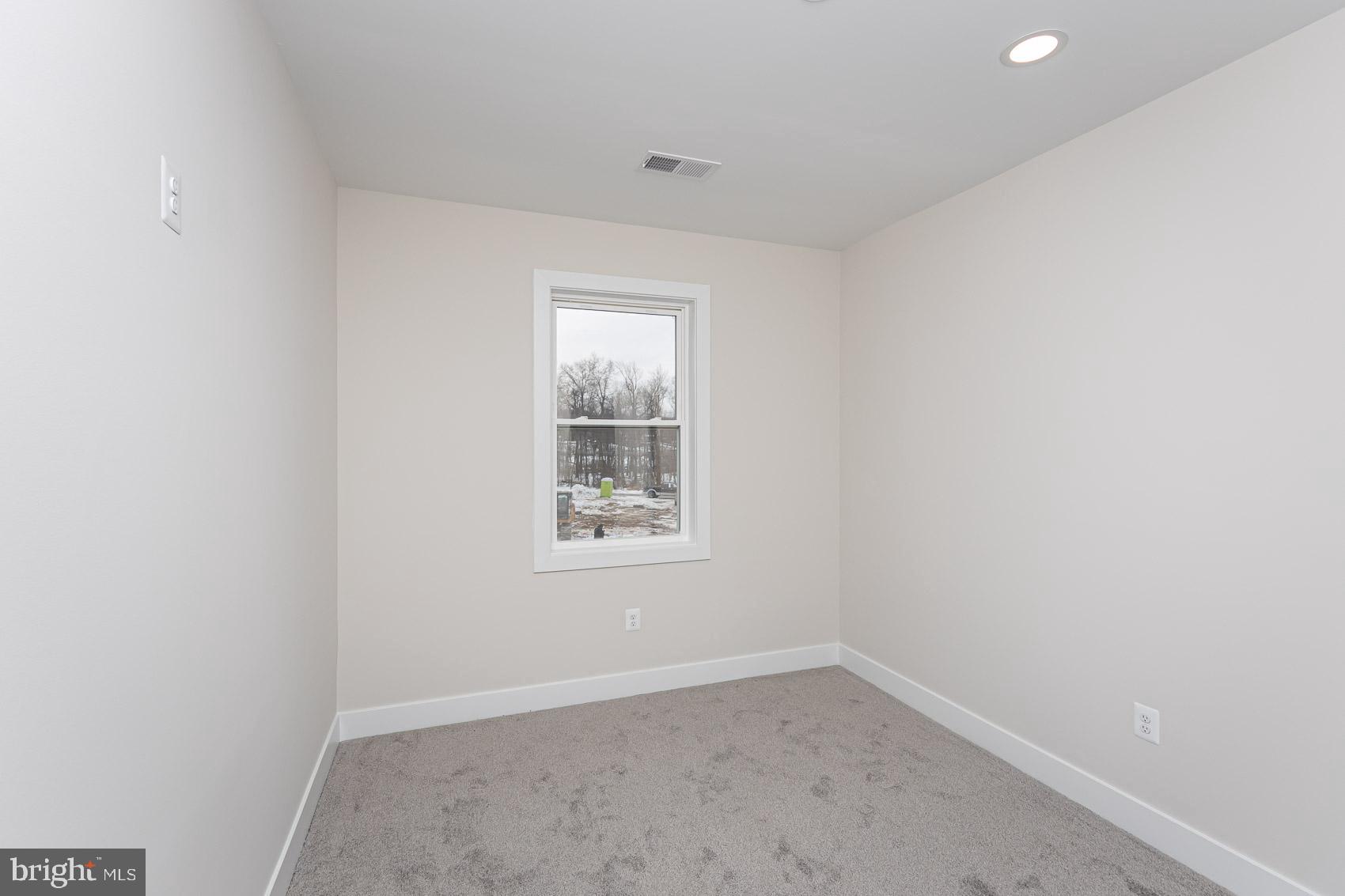 OAKLAND PARK - Residential