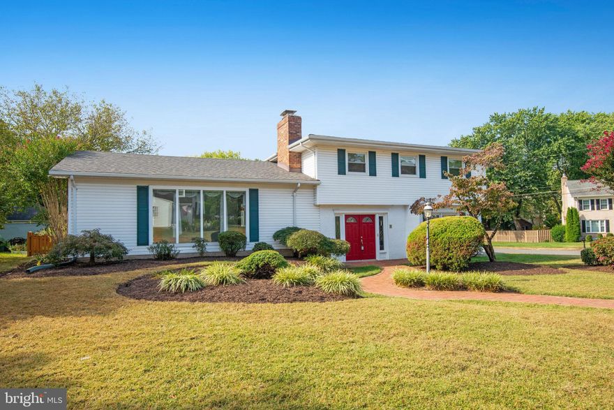 Welcome to this charming tri-level home set on an oversized corner lot in the sought-after Robnel community, where tree-lined streets create the perfect blend of character and comfort. From the moment you step into the grand foyer with tile flooring, you’ll feel right at home. The spacious living room with a cozy gas fireplace invites you to relax, while the formal dining room opens to a deck overlooking the expansive fenced yard—ideal for summer BBQs, gatherings, or simply enjoying the outdoors. The sunny kitchen features a casual dining area with views of the family room, offering a wonderful flow for everyday living.
Upstairs, the primary suite boasts a walk-in closet, two additional closets, and a private ensuite. bath. Three more generous bedrooms and a full hall bath provide plenty of flexibility for family, guests, or a home office. With abundant closet space throughout, storage is never an issue.
This prime location is just a short walk to All Saints School and only minutes from Old Town Manassas, with boutique shopping, dining, and easy commuter access. A home that truly combines space, convenience, and community charm!