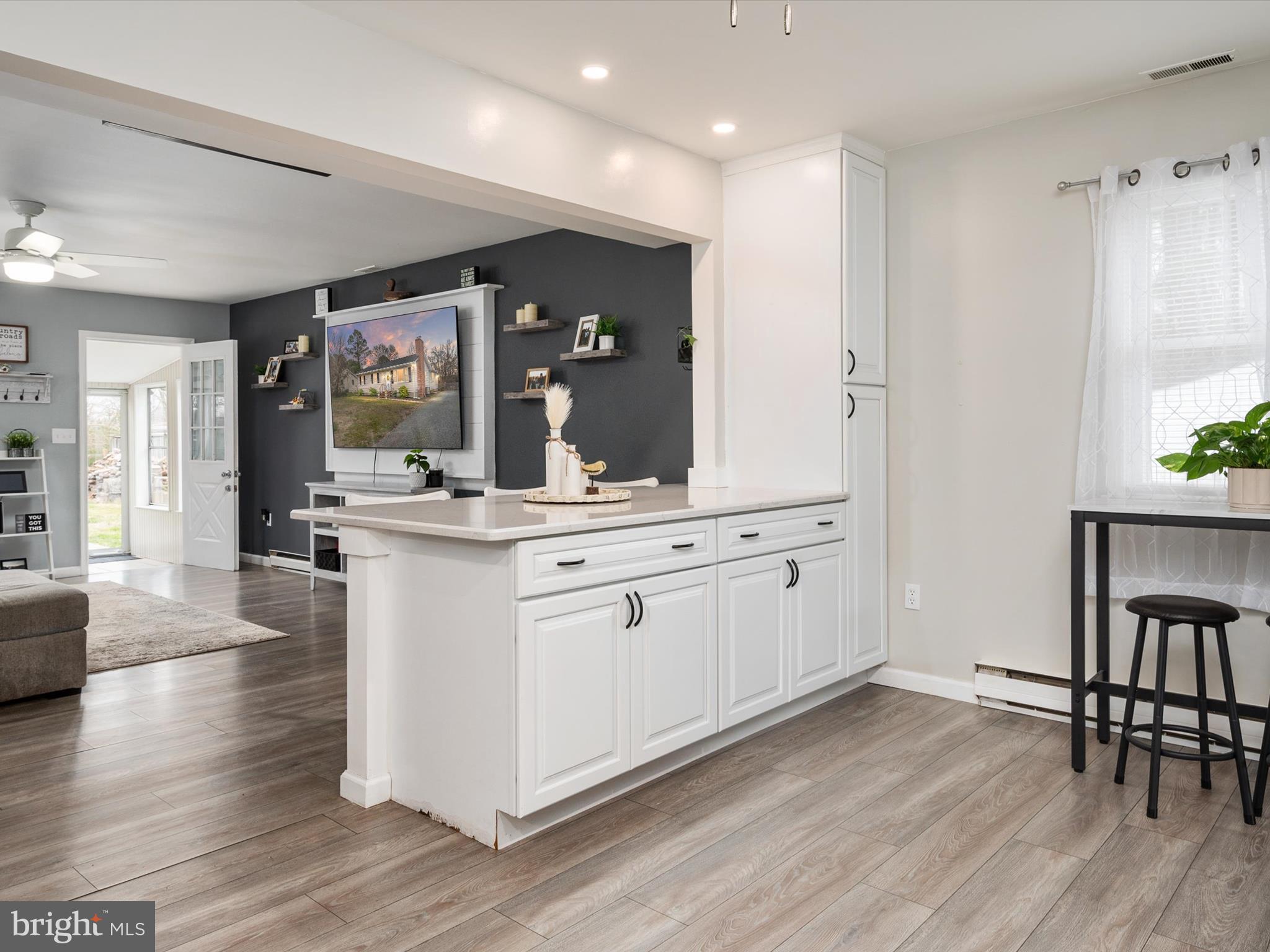 KENT ISLAND - Residential