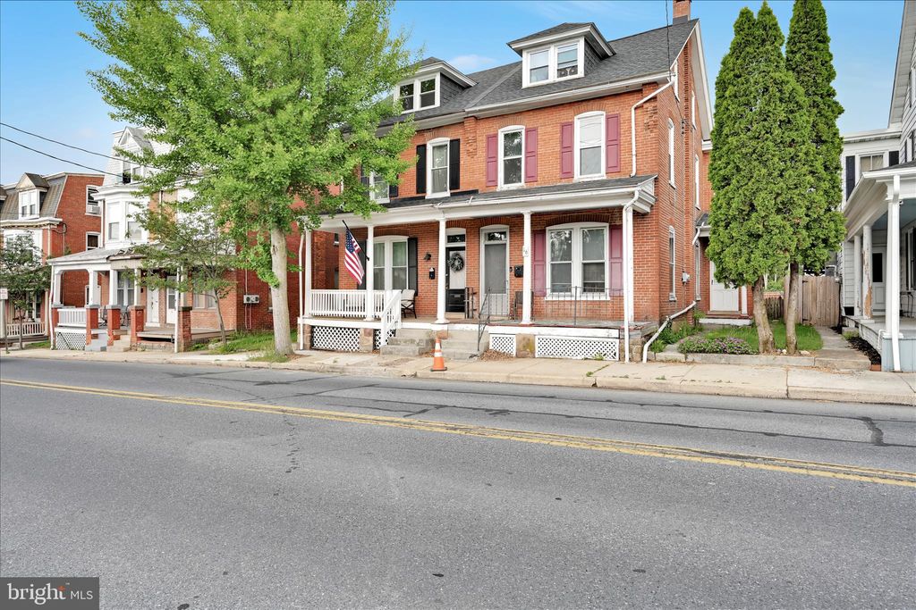 Photo of 14 N 6th St, DENVER, PA 17517 (MLS # PALA2087962)