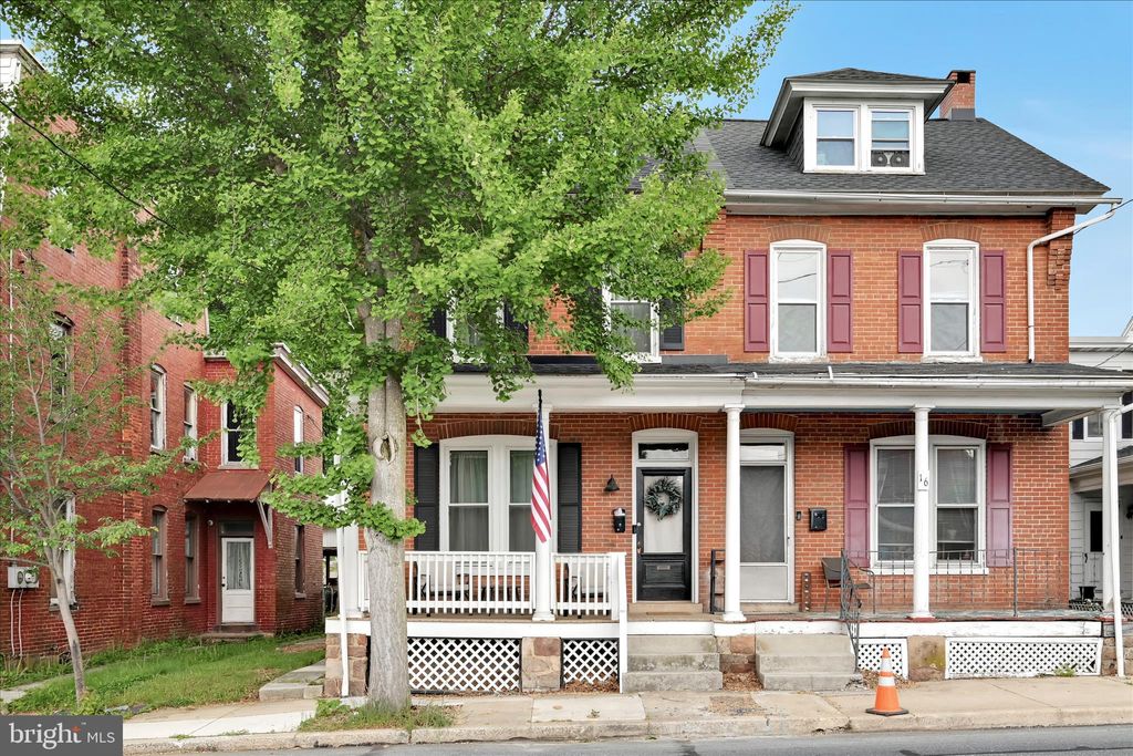 Photo of 14 N 6th St, DENVER, PA 17517 (MLS # PALA2087962)