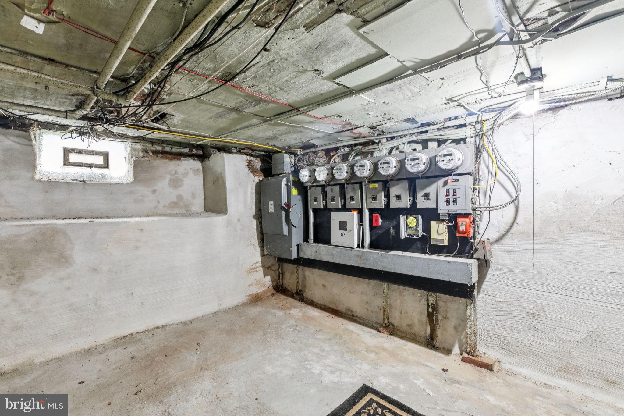 POWELTON VILLAGE - Commercial Sale