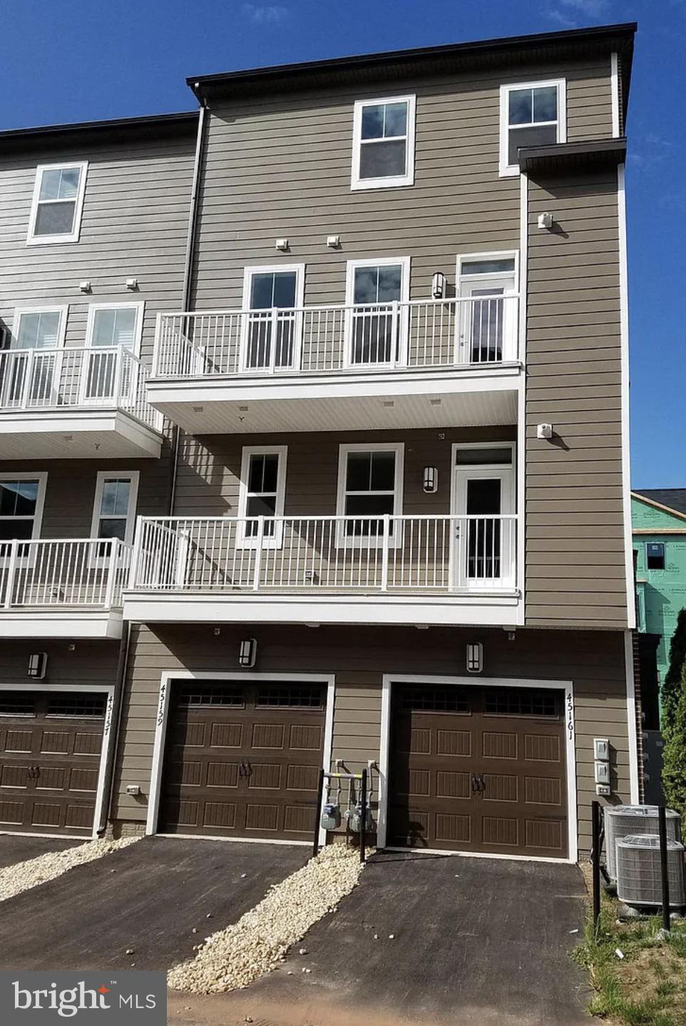 KINCORA - Residential Lease