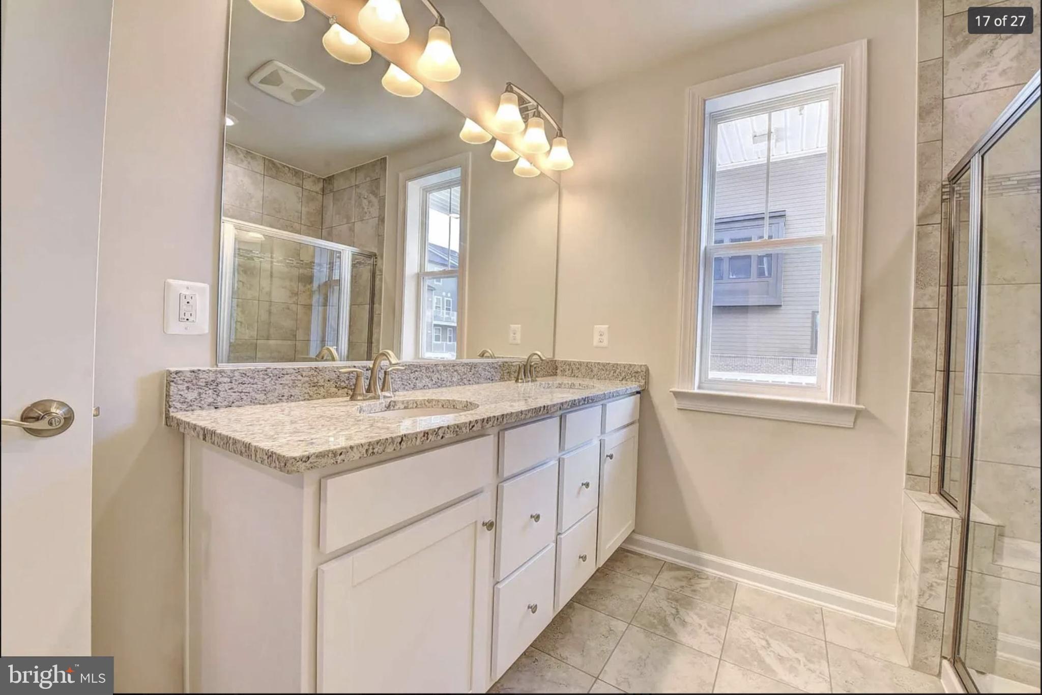 KINCORA - Residential Lease