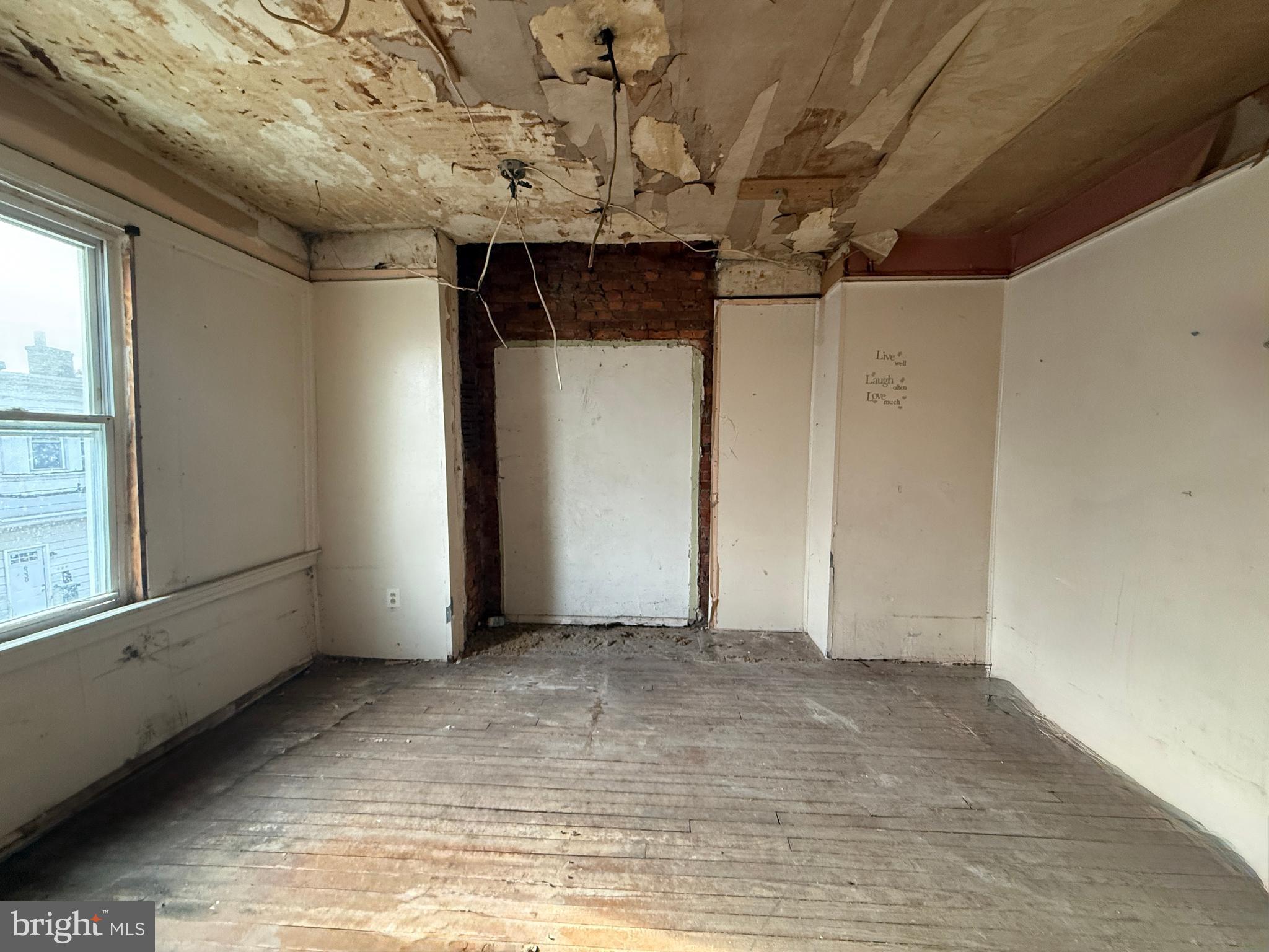 ELMWOOD PARK - Residential